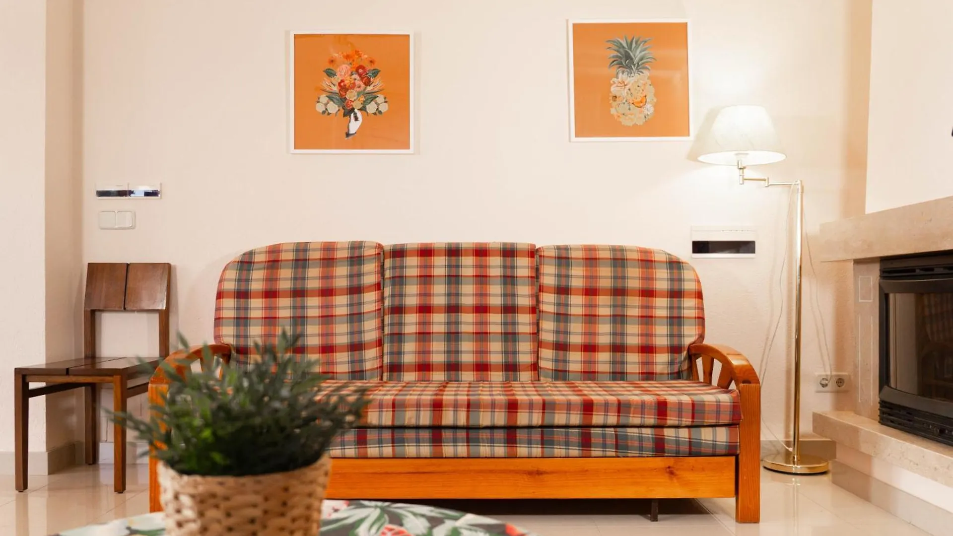 Apartamento En Can Montal Foixá Espagne